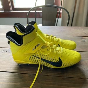 Nike alpha menace pro 2 mid ‘yellow’ mens football cleats size 13